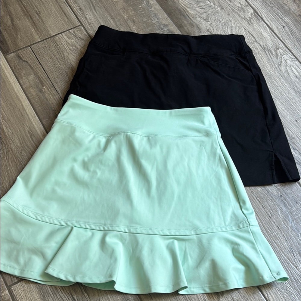 Tommy Bahama Black and mint Lady Hag Ruffled Golf or Tennis/ Pickleball skirts-